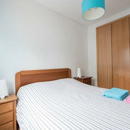 Lovely 3 Bedroom For The Perfect In Apartment *