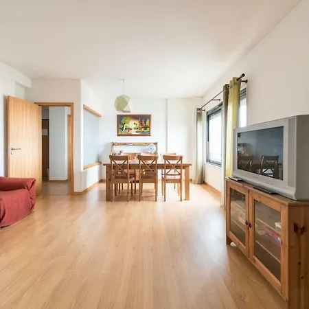 Διαμέρισμα Lovely 3 Bedroom For The Perfect In *