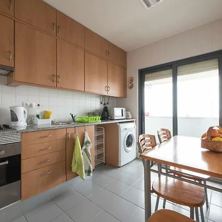 Lovely 3 Bedroom For The Perfect In Διαμέρισμα