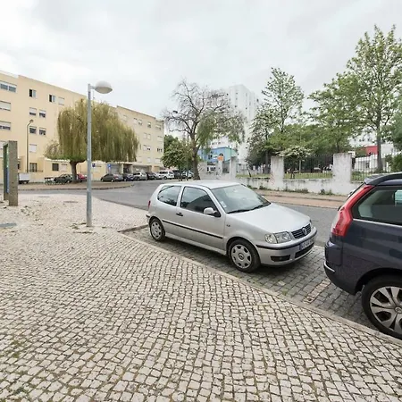 Διαμέρισμα Lovely 3 Bedroom For The Perfect In *